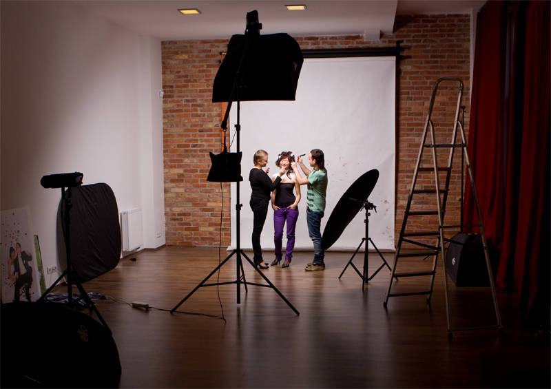 studio fotograficzne podczas sesji zdjęciowej